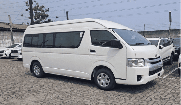 Dinas Rombongan Tanpa Ribet? Sewa Hiace Tanjung Pinang Saja!